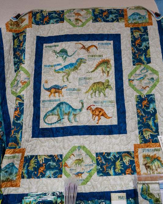 Dinoroars Quilt Kit